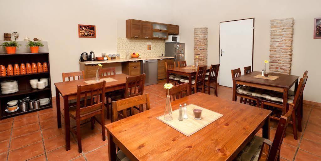 Cynamon Hostel Łódź Dış mekan fotoğraf